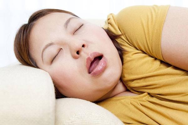 泡面|高血压偏好这6类人,若你符合,当心被高血压盯上,及时监测