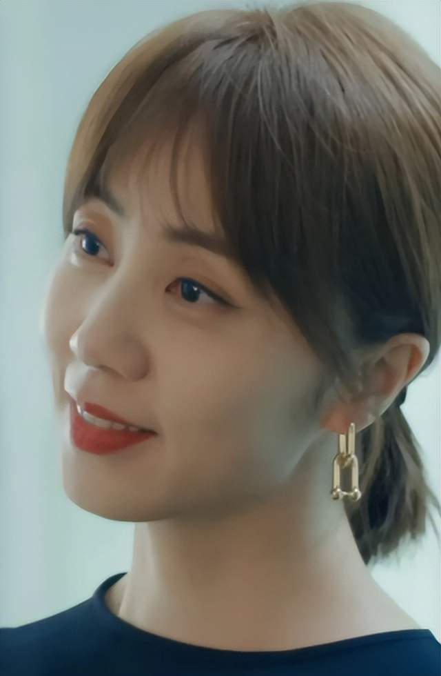 孙莉|夺走胡歌初吻，嫁人后淡出娱圈，时隔13年复出，颜值依旧令人惊艳