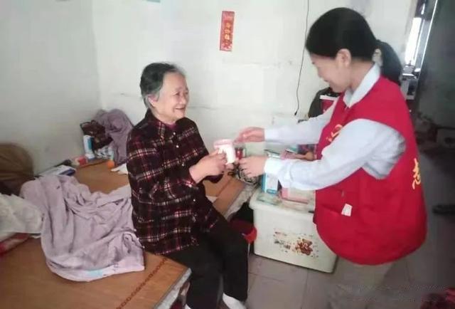 护肤品 温馨“徐矿家”催绽文明之花