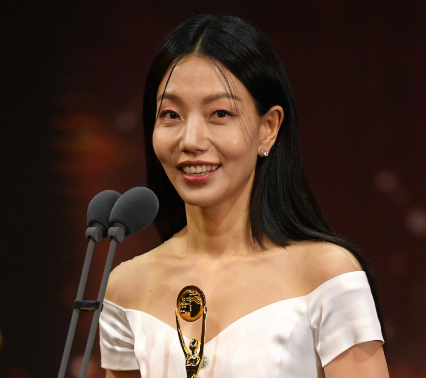 金高银|韩国青龙大赏明星生图！没了滤镜颜值集体掉线，金高银发际线堪忧