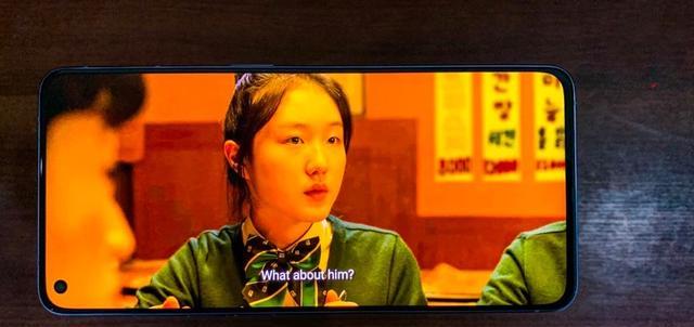 电子商务|OPPOReno7Pro与三星GalaxyS21FE详细对比:优缺点一目了然