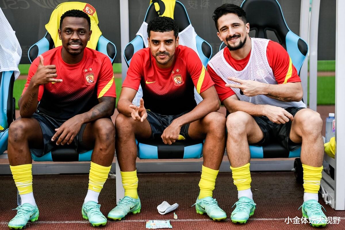 里卡多·高拉特|定了！高拉特成巴甲勁旅隊(duì)史首位中國(guó)球員，然而名字卻與中文無(wú)關(guān)