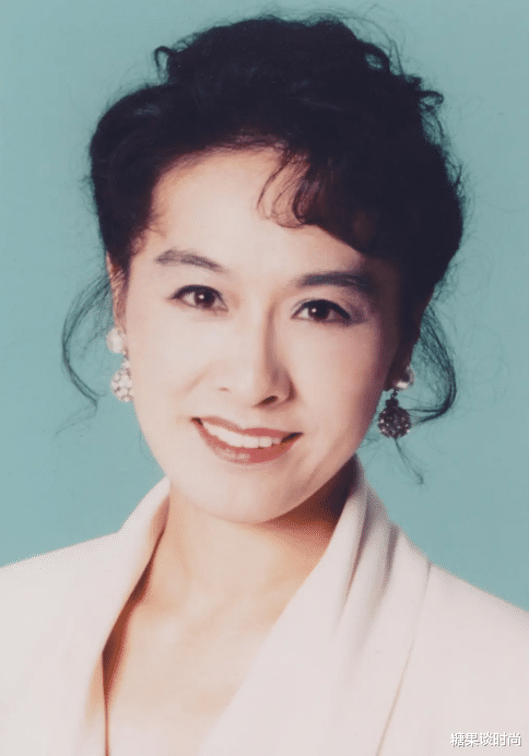 徐洁儿|163cm的栗原小卷,古稀之年,面容姣好,微笑是那么暖人