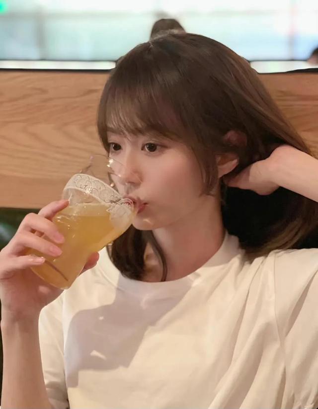 |谈起腾讯NBA女主播，就不得不提起小姨妈的大名了，你更喜欢谁？