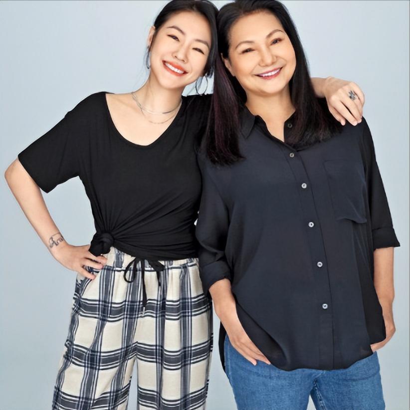 张兰|徐妈妈解释大S家电费高达两万元原因，为“坐台”传闻怒斥张兰