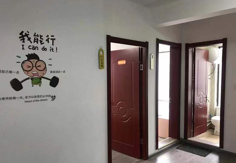 浙江杭州一男子委托室友买彩票,对方修改数字后中5万元大奖索要报酬被拒,双方至司法所寻求调解