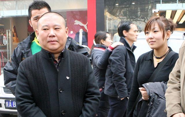 郭德纲|郭德纲在外面连别人递的水都不喝，这么谨慎的人，绝对不会出轨