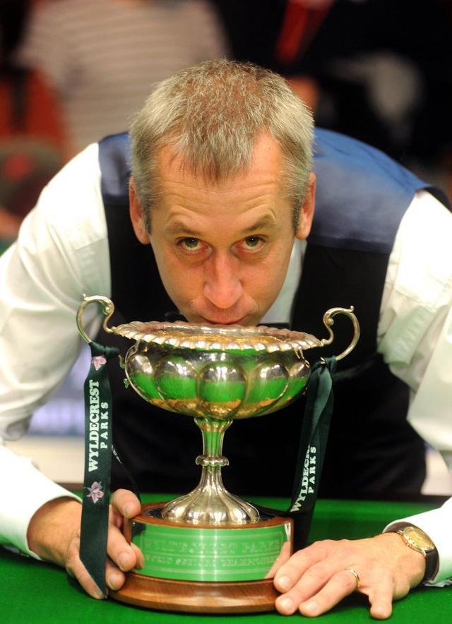 邦德|56岁斯诺克老将世锦赛输球降级职业操守堪称典范亨德利不及