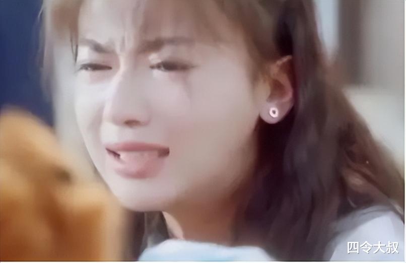 吴谨言|我不允许你没看过，吴谨言练舞视频引狂笑，网友：正经不过一秒