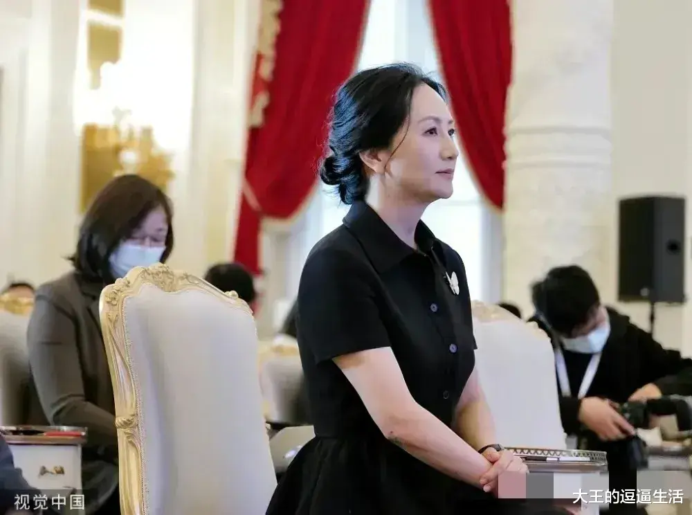 黑亚当|任正非一家5口人的全家福，没想到孟晚舟年轻时这么漂亮！