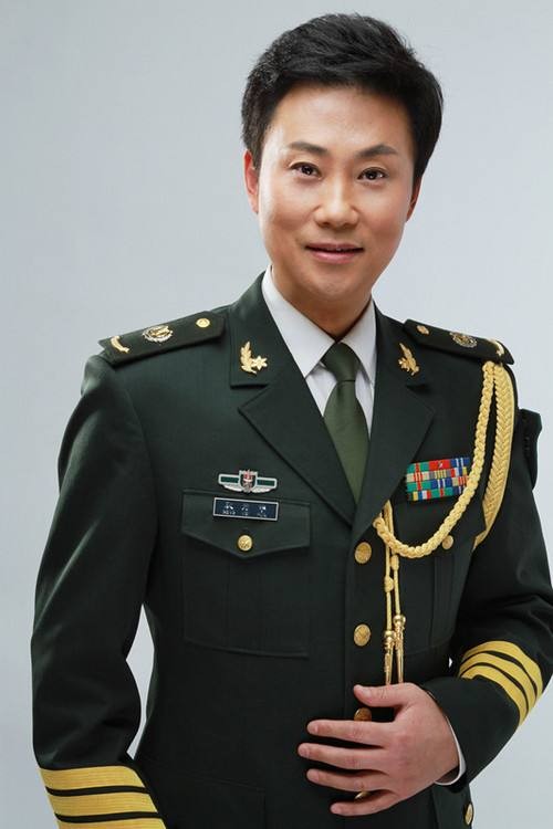 |耿为华:娶女粉丝为妻,曾为买8000块的衣服争吵,离婚后至今单身