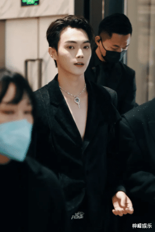 许凯|肖战杨紫被撮合，孟子义被赵樱子坑，许凯被爆新恋情