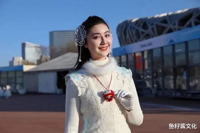 8岁走红,13岁被网暴,消失多年后,她的现状让人震惊
