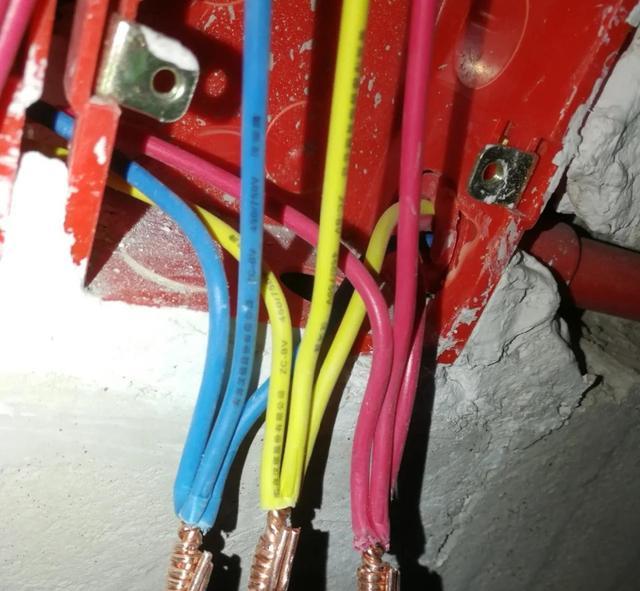 电灯开关接线并没有那么复杂,弄清3点内容,再掌握4个步骤