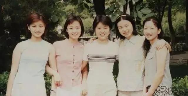 赵子琪|演员赵子琪,聚会时聚来一个老公,两个女儿也幸福