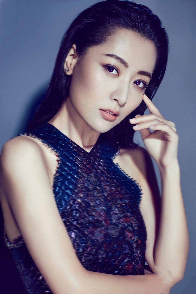 白冰|美图分享|“京城四美”白冰,这份笑容真的很耐撕!