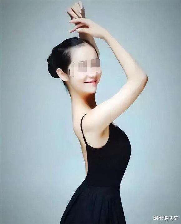 案件:夜跑女子被流浪汉尾随侵害,事后尸体被抛入灌木丛中