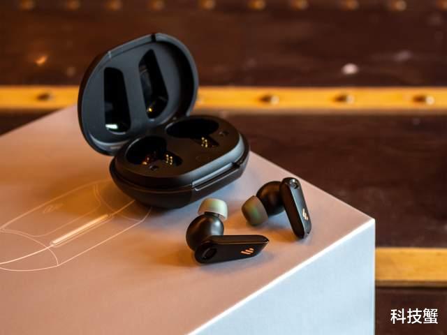 dev|圈铁真无线耳机，既想搞定降噪，又要跟音质死磕，体验能好吗？