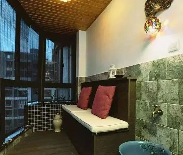 参观朋友新房,看到厨房冰箱忍不住笑了,这谁想出来的太聪明了!