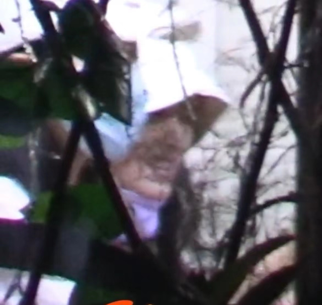 赵丽颖|赵丽颖深夜醉酒，走路摇晃险摔倒，林更新连忙上前搀扶满眼宠溺