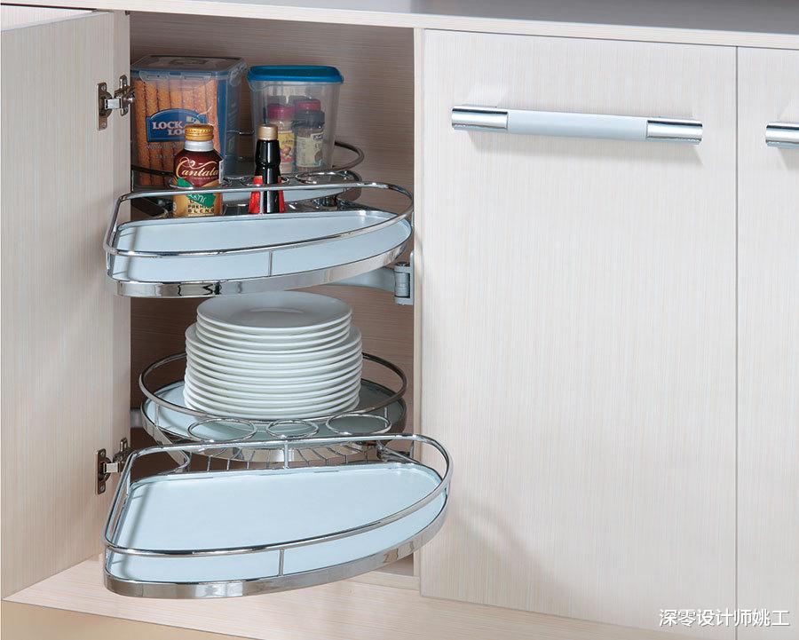 自从看见她家厨房,我也把厨房拐角利用起来了,打个储物间收纳翻倍