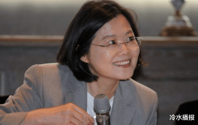 台当局|叫停对俄芯片出口后，台当局又制定一制裁措施，这回直接点名华硕