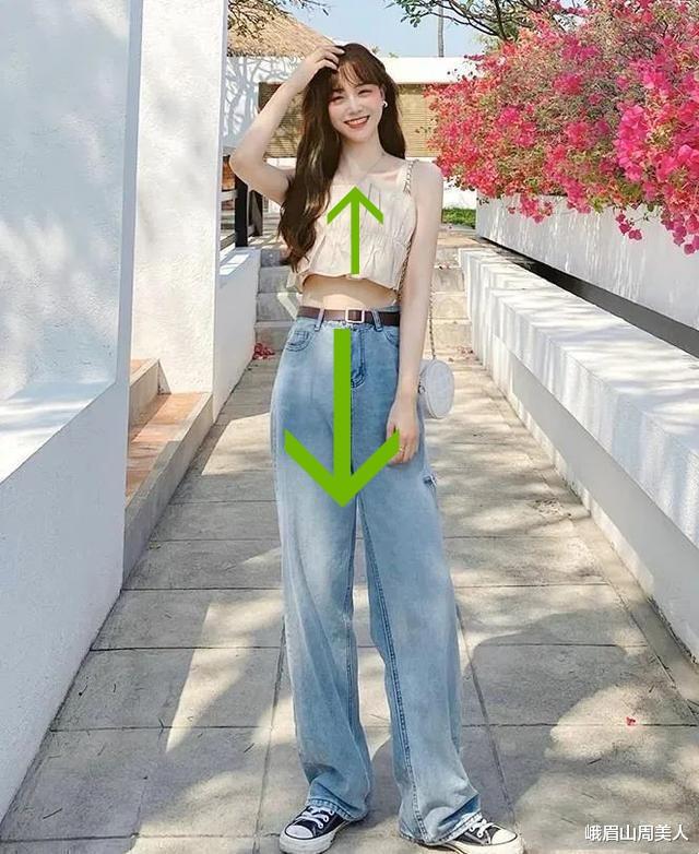 “腿粗、胯宽”的女人，这3种裤子再火也别穿！显胖不说还很廉价