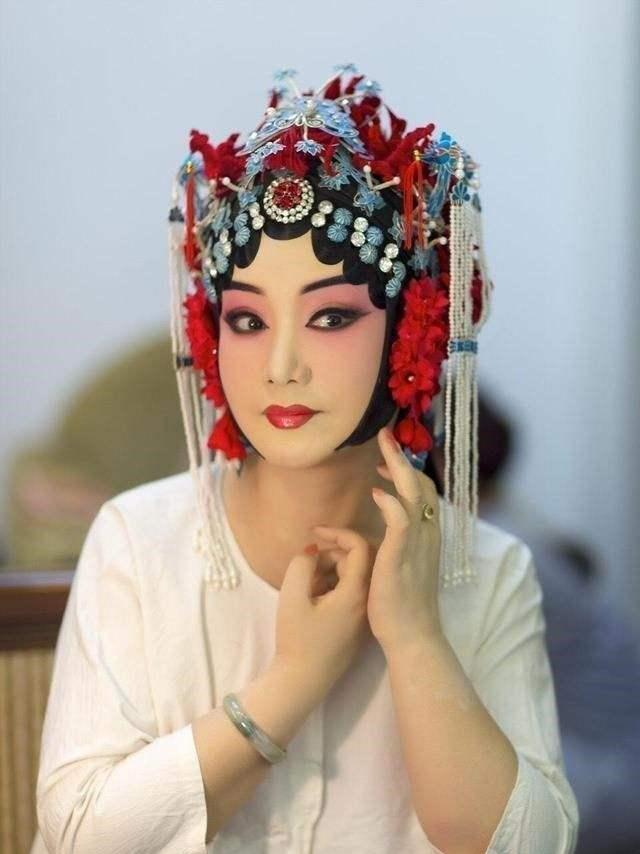 张梓琳|京剧演员刘桂娟元宵节晚会被毙第一人,真是群众反对强烈被撤的吗