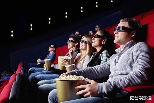 迪丽热巴|马来西亚影院奇葩操作！电影放到45分钟突然重播，只因VIP迟到了