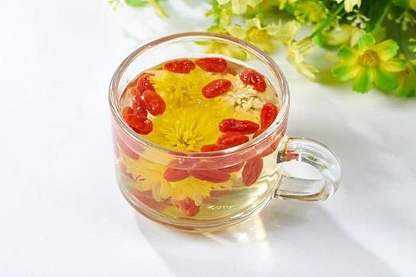 枸杞|枸杞菊花茶养生效果虽好,但要搞清楚这几点才行,否则反而会伤身