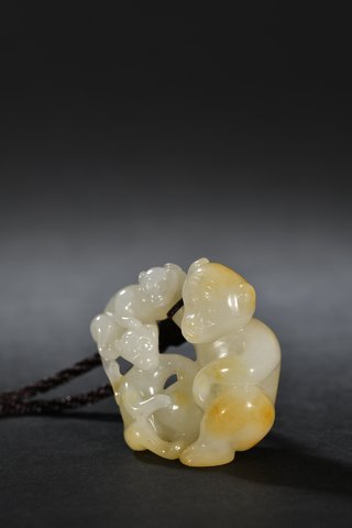 |和田玉灵猴献寿把件