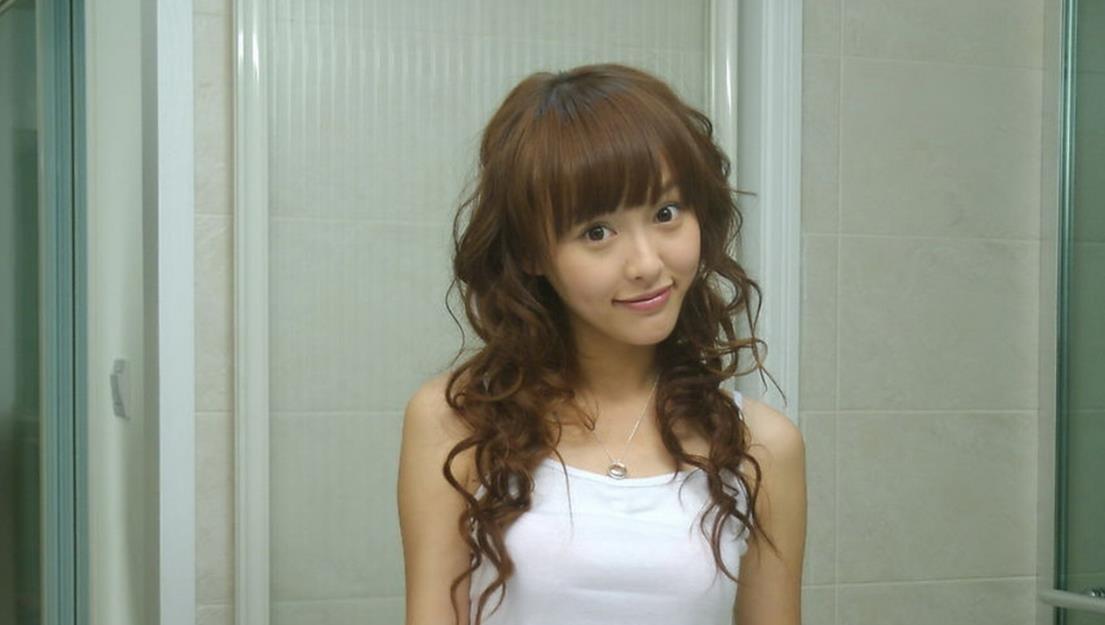 唐嫣|“唯利是图”唐嫣：得罪苏芒后被扒穿假货，今捡漏争议代言被抵制