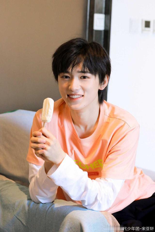 |丁程鑫刚官宣新身份,节目就惨遭停播?宋亚轩无缘萌探2?