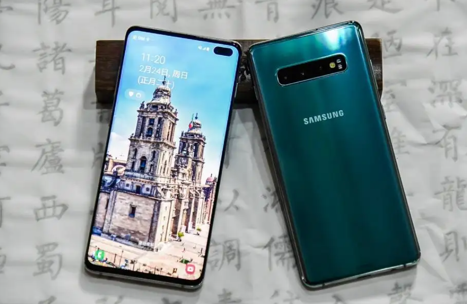 三星|三星,屏幕优良,但信号差