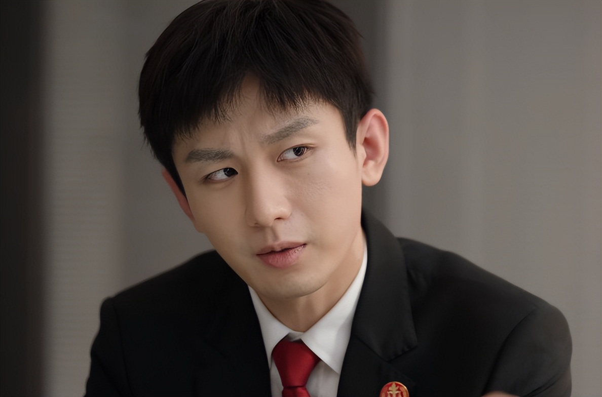 底线|《底线》捧红了谁？两女一男，好演员赶上了好剧本