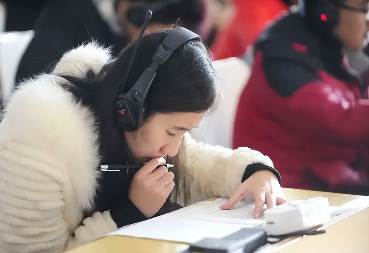 事业单位|又一“事业单位”招聘正式工,有编制专科有岗,应往届生均可报考