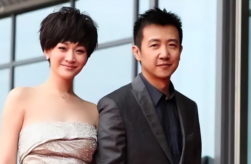 李小冉|李小冉：46岁无儿无女，嫁给男闺蜜7年真的幸福吗？