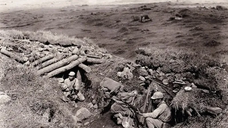 百年孤独|3000人被抛入大海,暴雨狂下4年,《百年孤独》之“香蕉大屠杀”