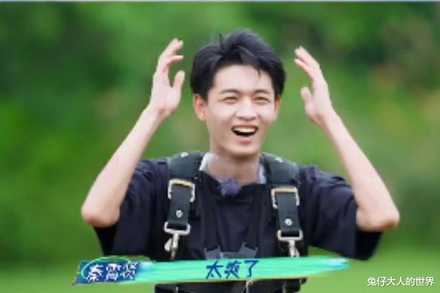 德云社|德云社秦霄贤凌晨四点发文，在线感谢大家的支持，引发粉丝热议