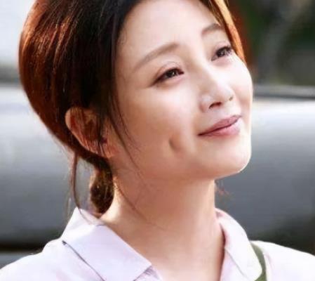 黎姿|有酒窝的女明星笑起来都太好看了