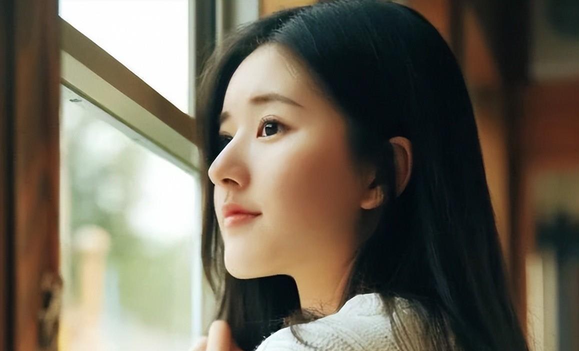 赵露思|“顶级绿茶”赵露思：碰瓷赵丽颖，拉踩肖战、宋茜，她被骂亏吗？