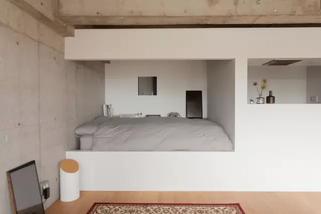 两套清水泥工业风的新房,看起来太省钱了,厕所养鱼谁想得到呢?