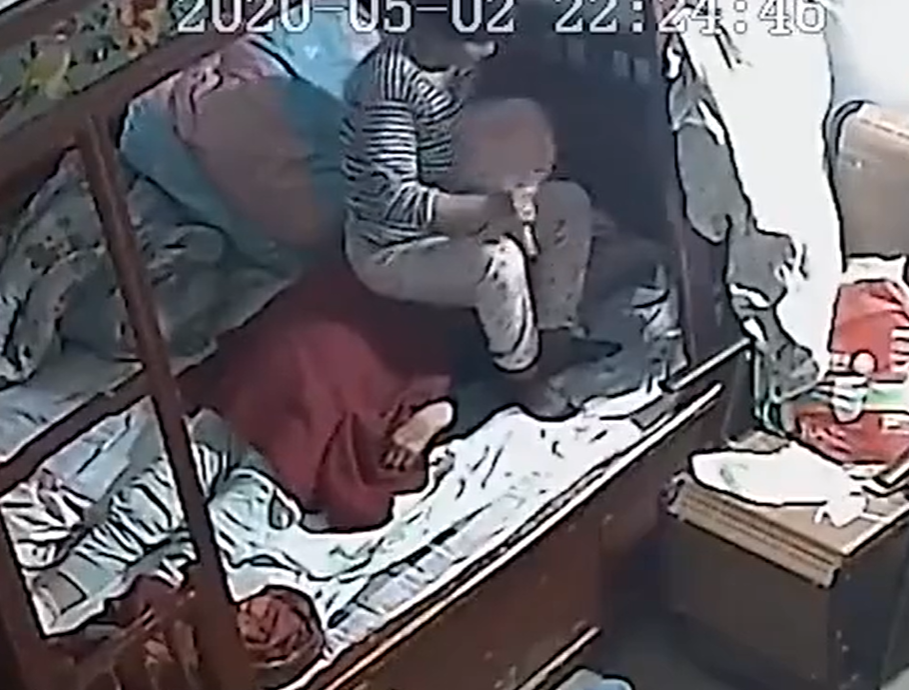 20年江苏保姆闷死83岁老人,淡定向雇主讨\喜钱\!