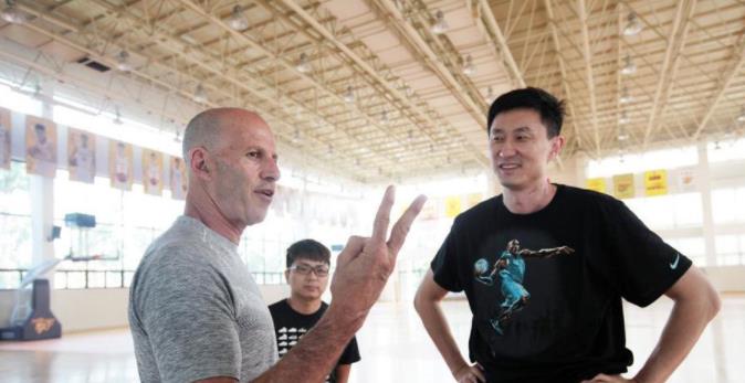 中国男篮|正式官宣！CBA名帅意外下课，或重返中国男篮，与杜锋再携手