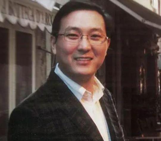 董卿|董卿老公深陷债务危机,被传早已圈钱跑路,网友:大难临头各自飞