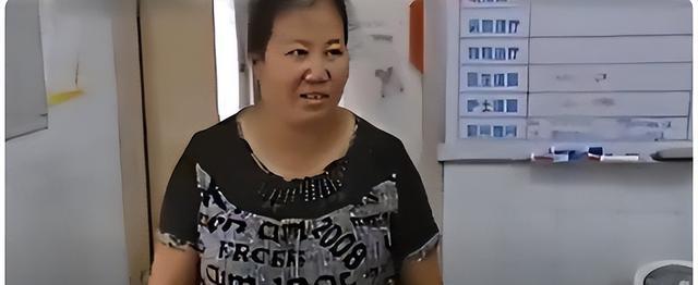 女子“怀孕”几年未生?美滋滋地与胎儿互动,医生看后说出大实话