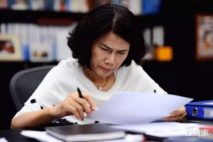 火炬手|女富豪的“陨落”！曾身家70亿，还是奥运火炬手，如今却被悬赏？