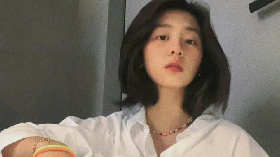 黄忆慈|黄磊16岁女儿黄多多晒美照，继承孙莉优良基因，秒杀圈内一众小花