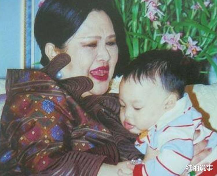 西拉米|西拉米母子逆流而上，霸屏2022年皇家台历，把苏提达儿子挤出局