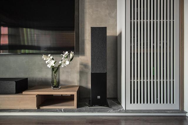 大地色系才是装修的新风向标，看看这家的设计，经典不易过时！